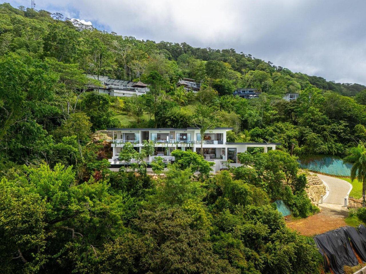 Contemporary Wellness Estate, Dominical, Puntarenas