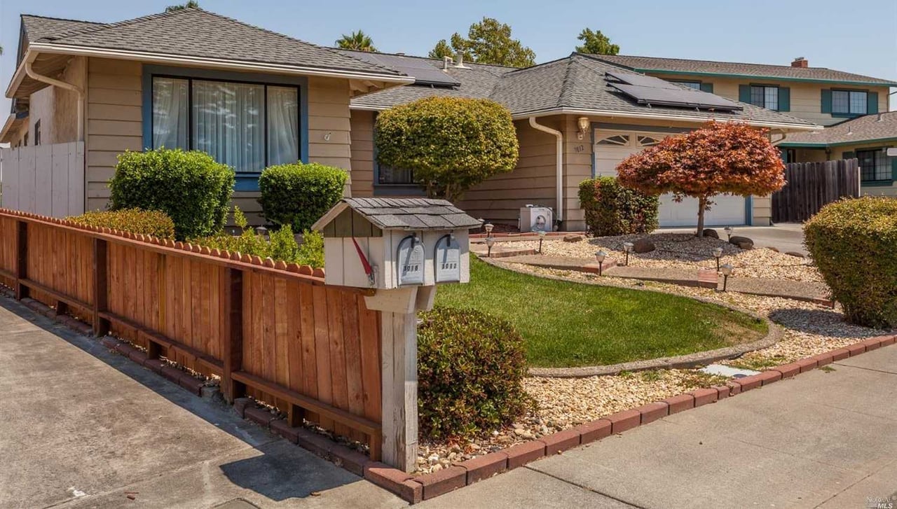 3012 Potrero Way