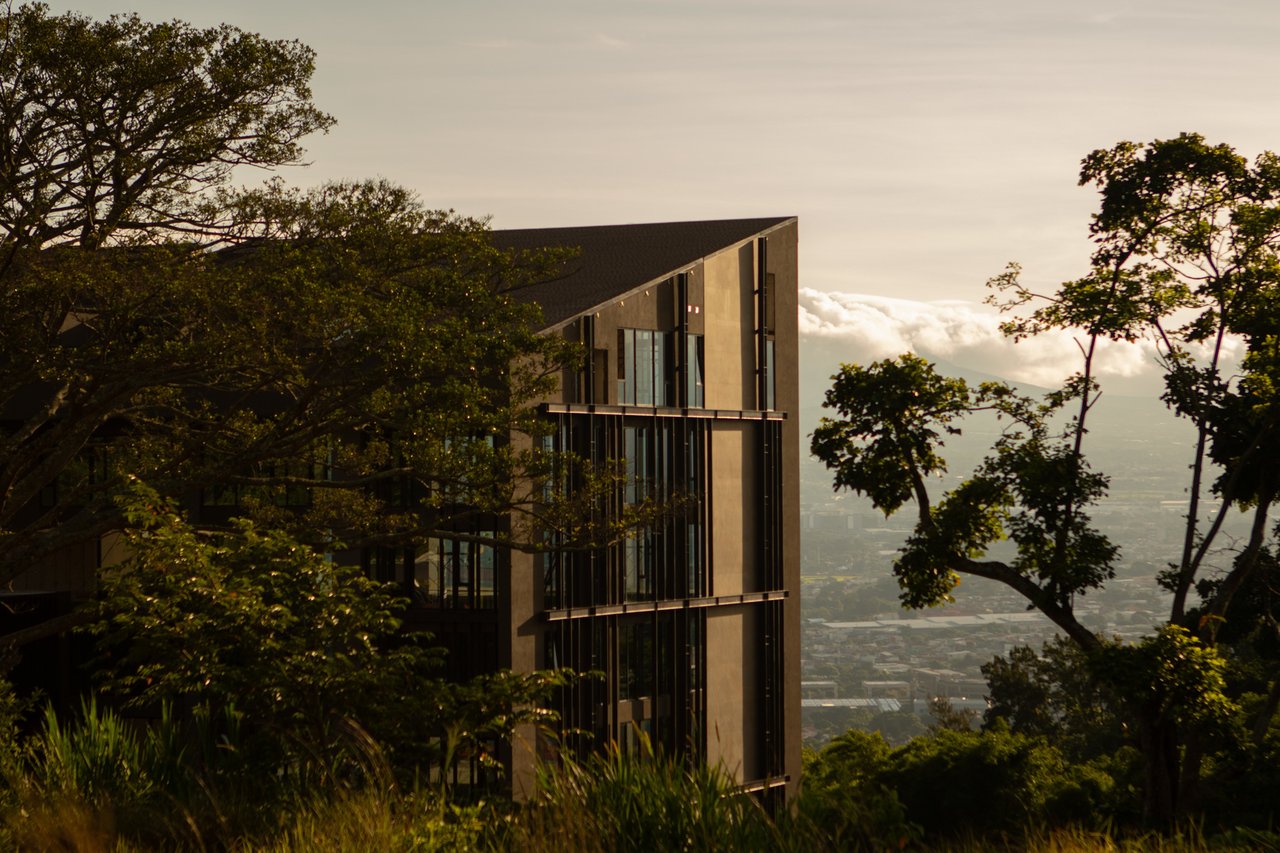 Panoramic View City Terrace Condo, Escazu, San Jose