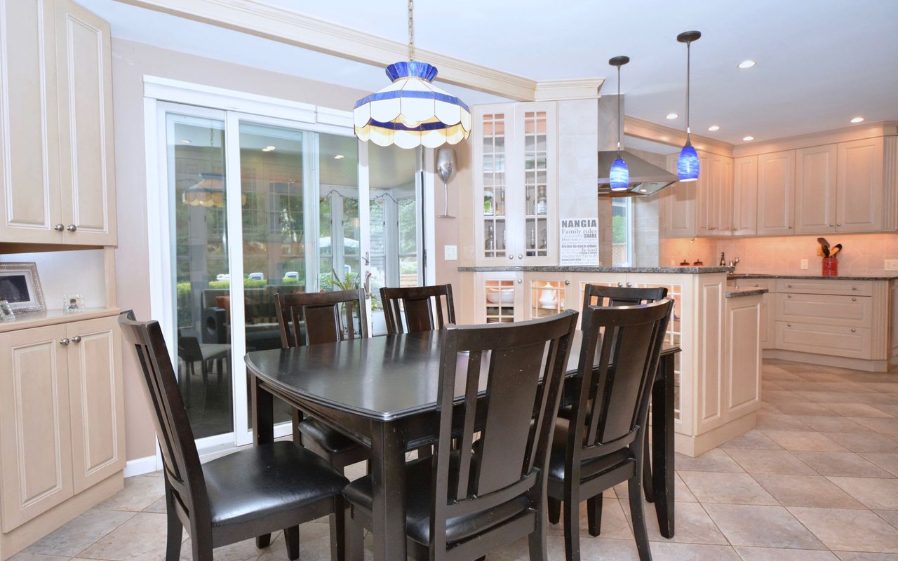 1 W CARTWRIGHT DR