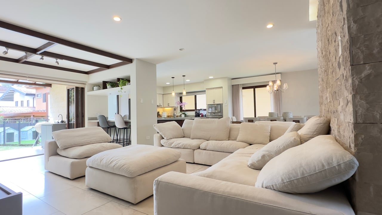 Modern Garden Condo, Curridabat, San Jose