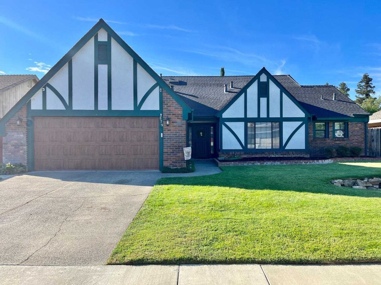 879 Purdue Dr.