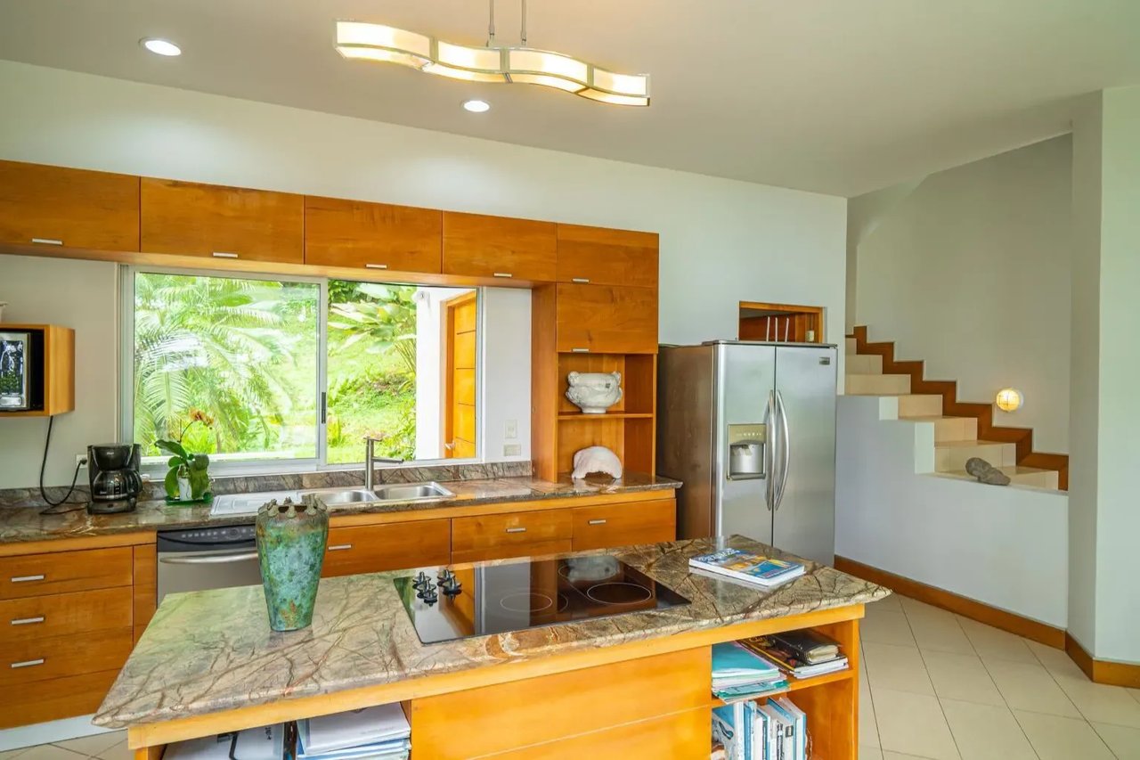 Ocean View, Modern Design W. Private Elevator