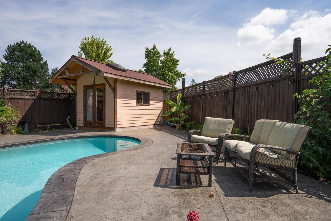 5531 49 Ave