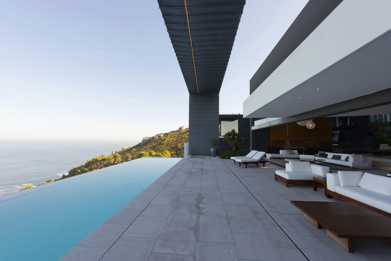 Welcome to the World of Luxury Inc