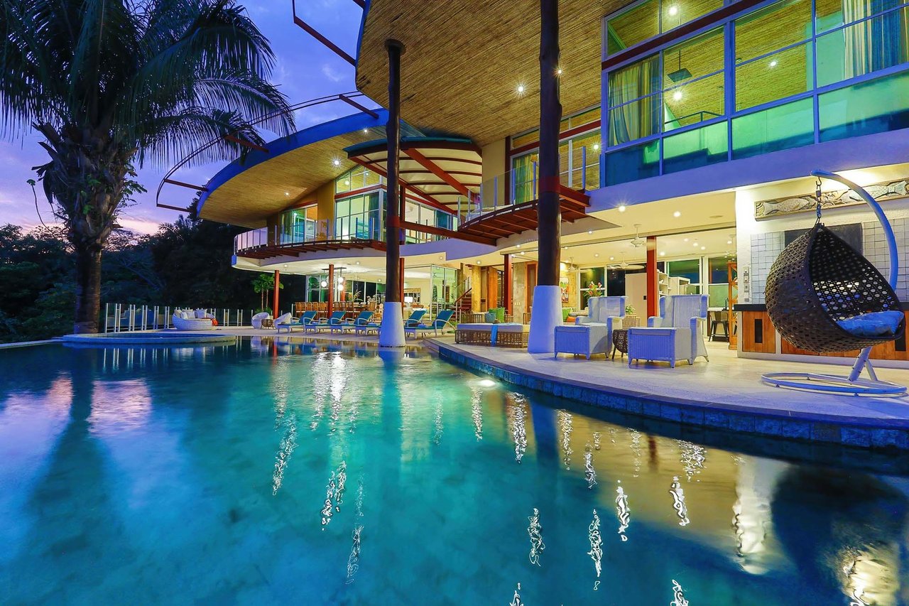 Luxury Mountain and Ocean View Villa, Manuel Antonio, Puntarenas