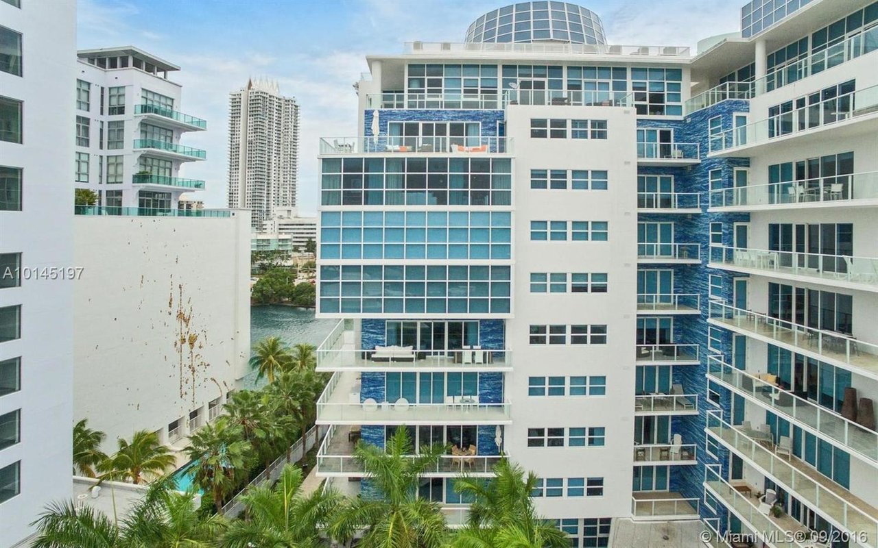6103 Aqua Ave, #601
