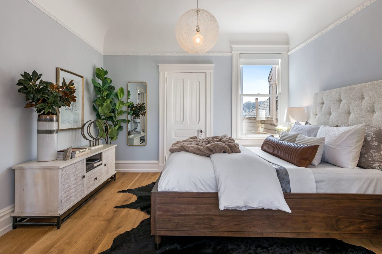 Top-Floor Two Bed Condo on 24th Street
