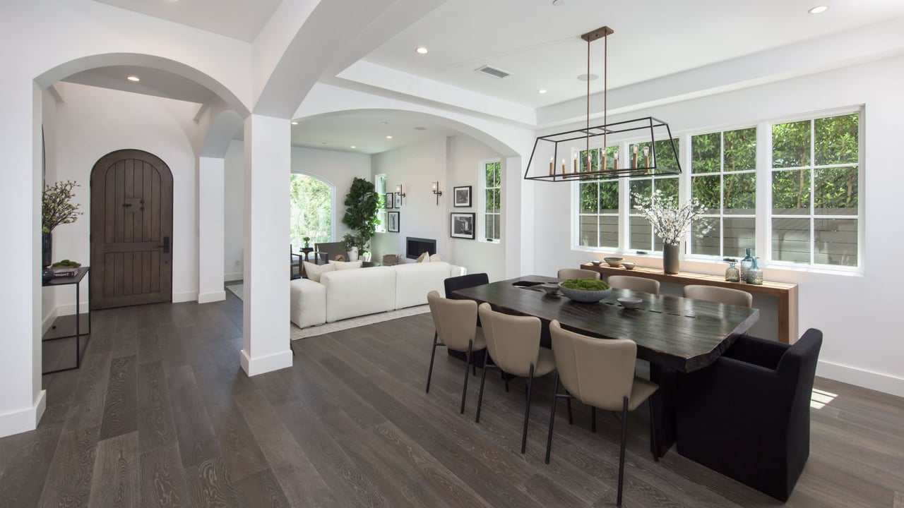 119 N La Jolla Ave