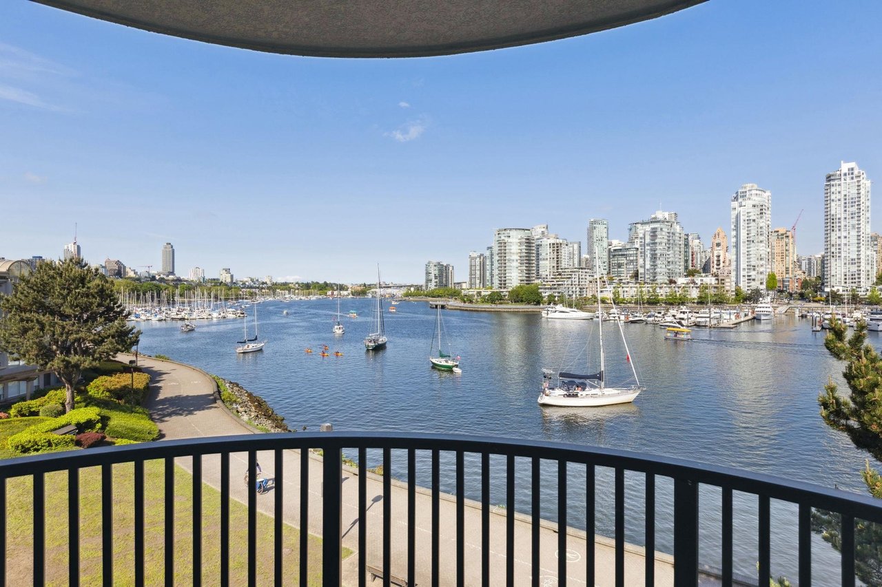 PH2-1859 Spyglass Pl