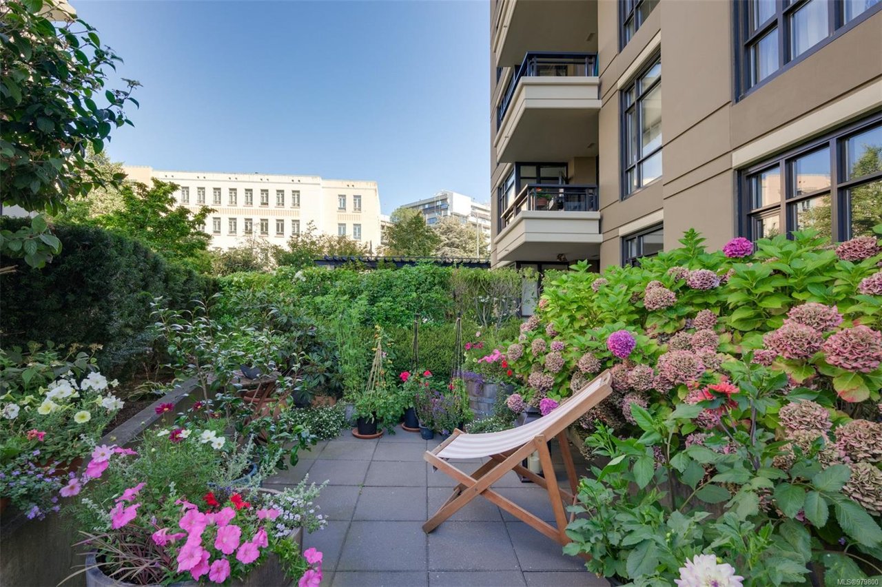 201-788 Humboldt St