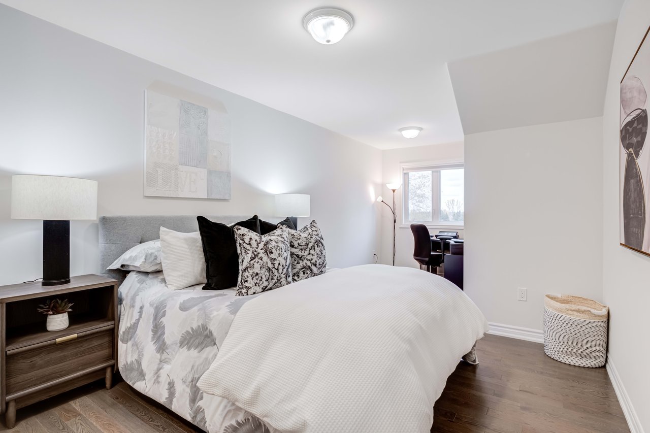 6 Dreamland Lane