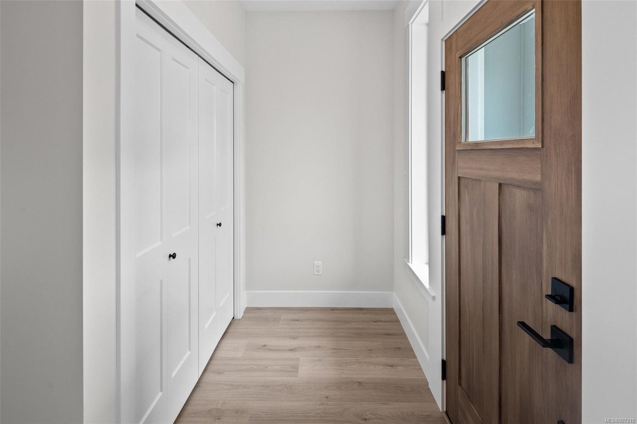 A-6532 Noblewood Pl