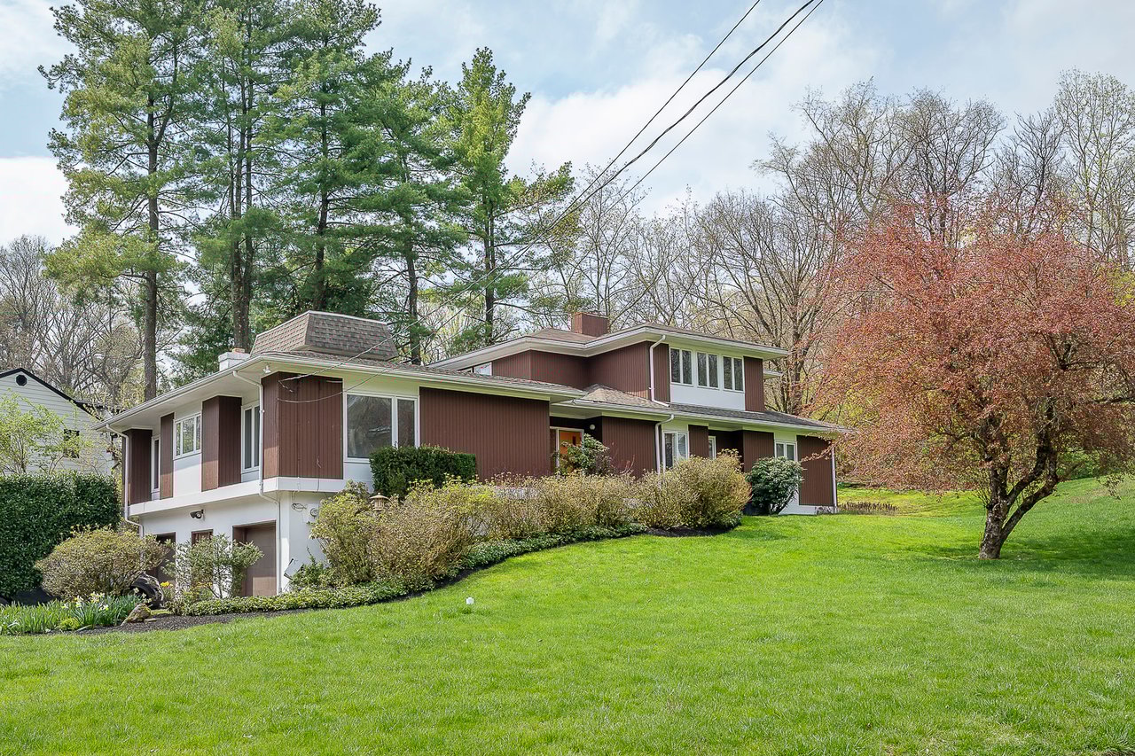 Modern Single Family Home 