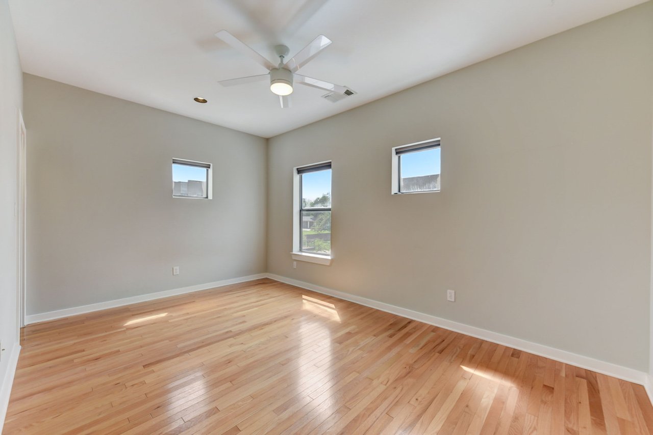 Modern 1/1 Condo in Vibrant South Austin for Lease!