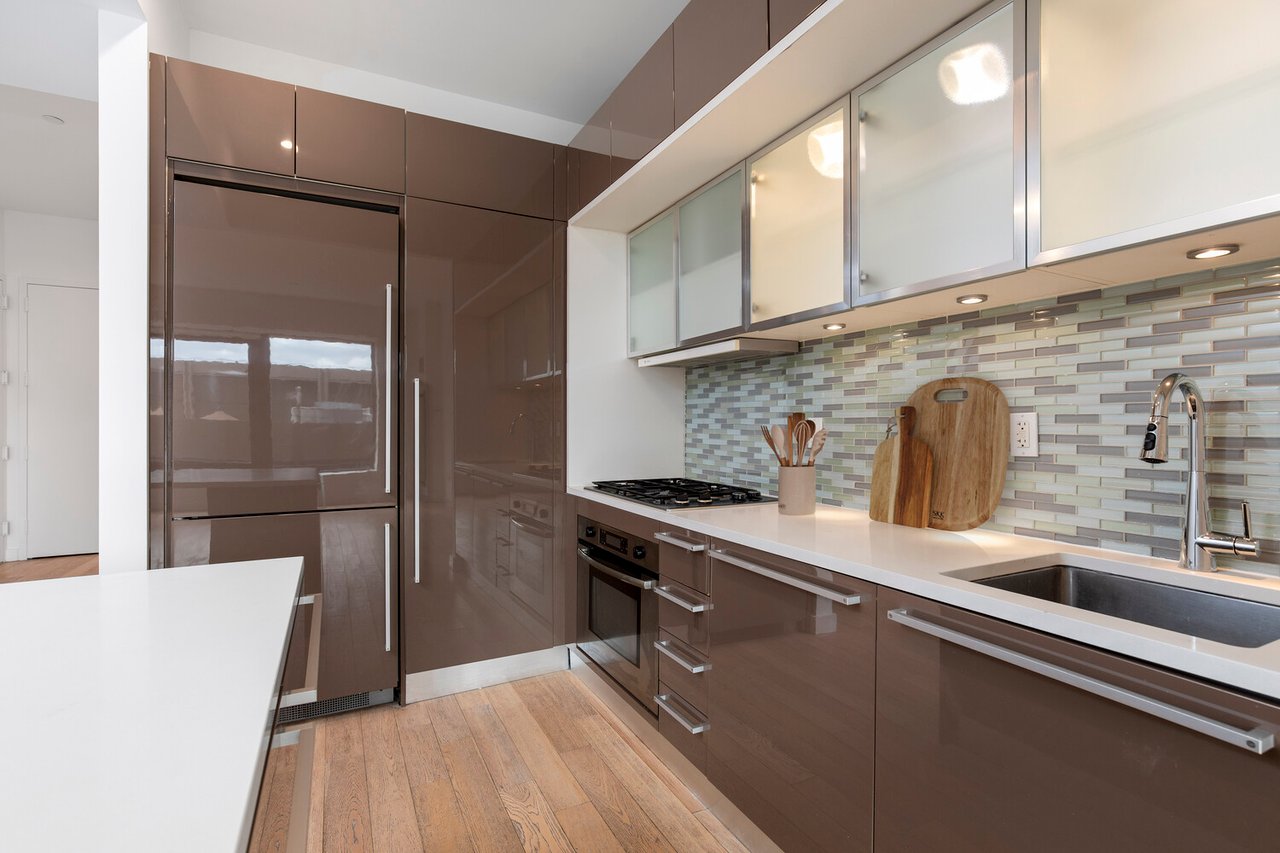 75 Wall Street, Apt 31P