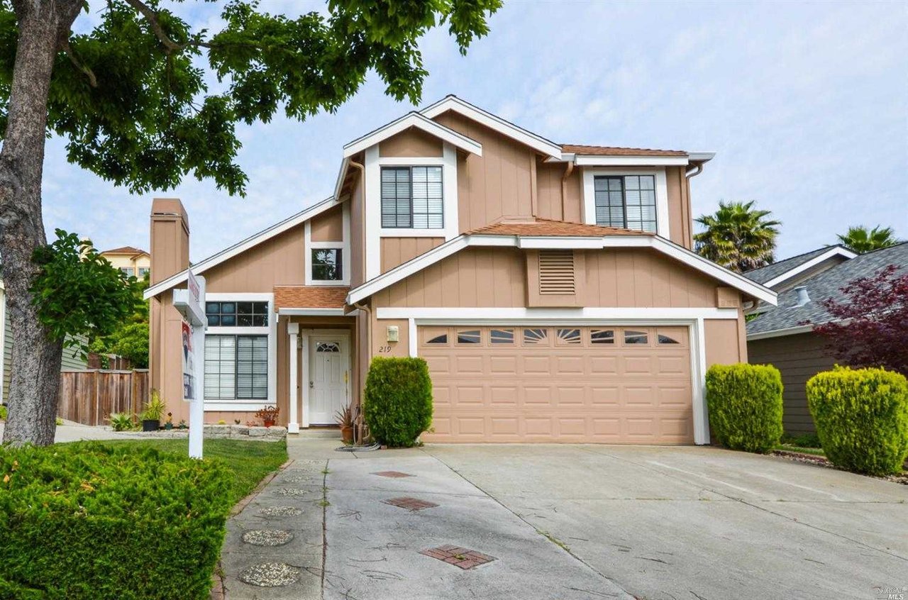219 Breezewalk Dr