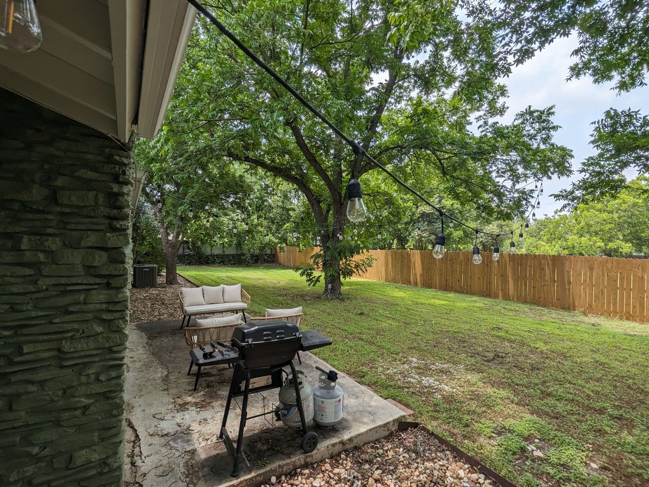 Dog friendly mid-century 1-story home near Domain