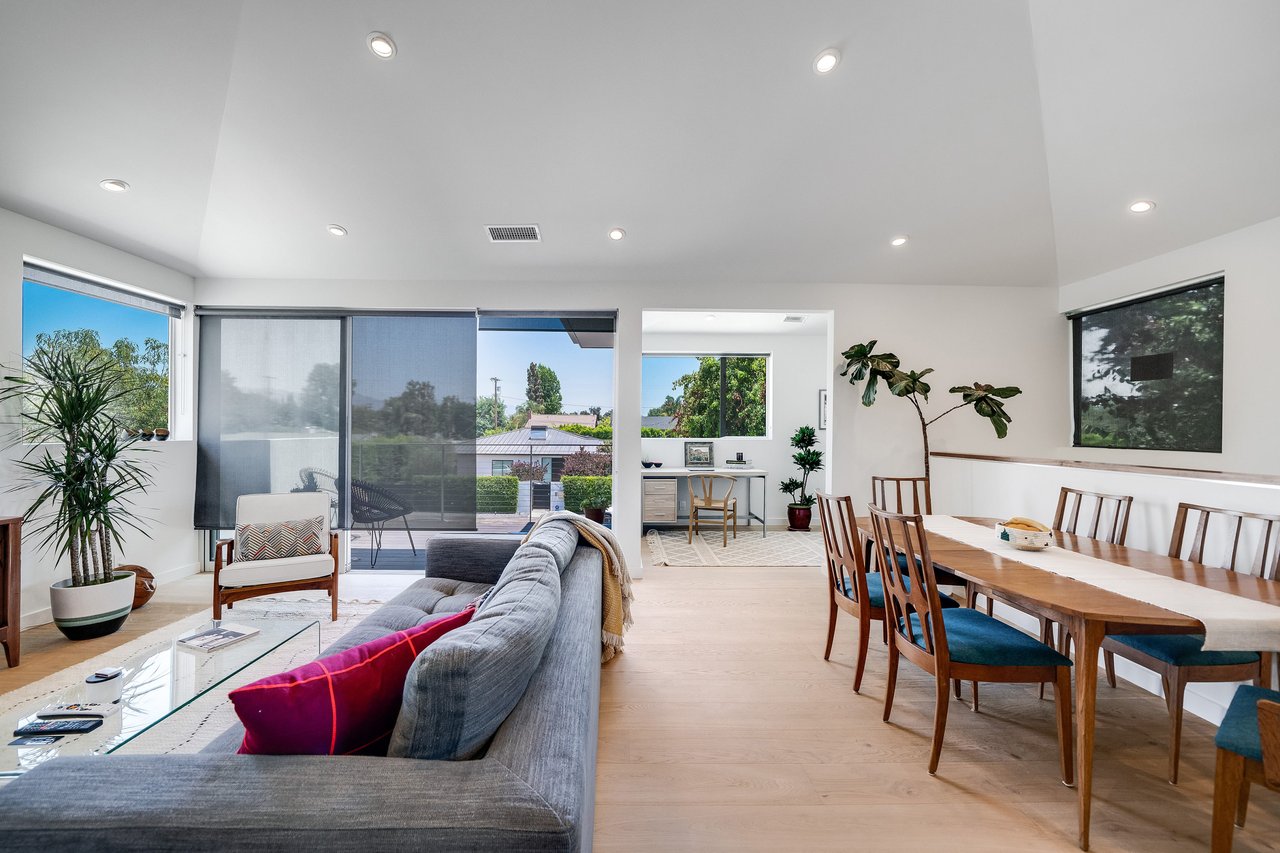 Studio City Modern 1 Bedroom + Office Loft