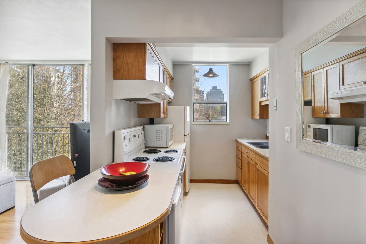 403-1250 Burnaby St