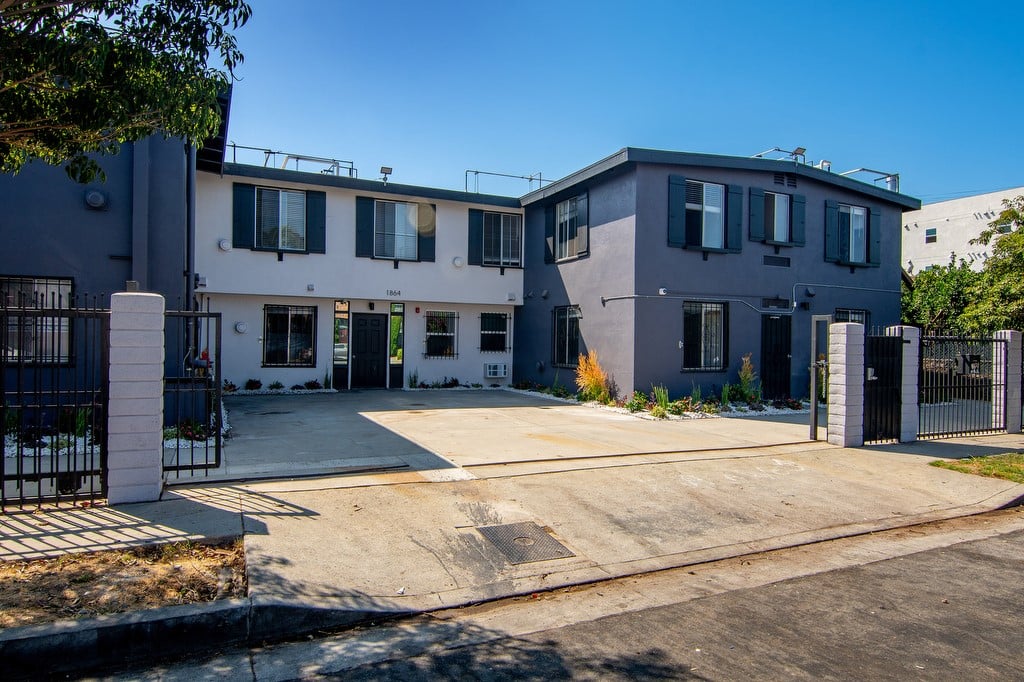 Property photo 1