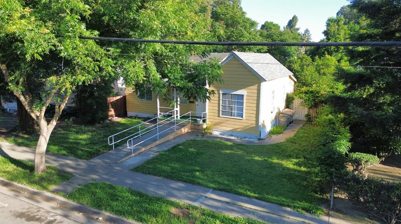 Property photo 1