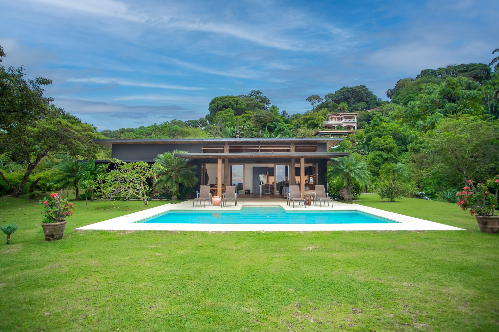 Ocean view Perezoso home — photo 2
