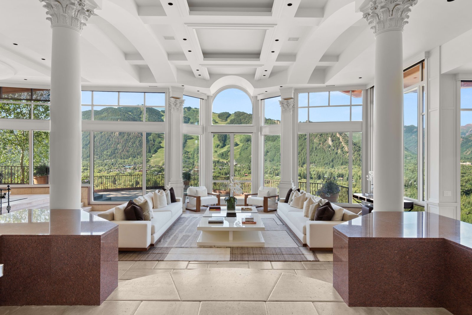 Luxury Aspen residence with expansive mountain views