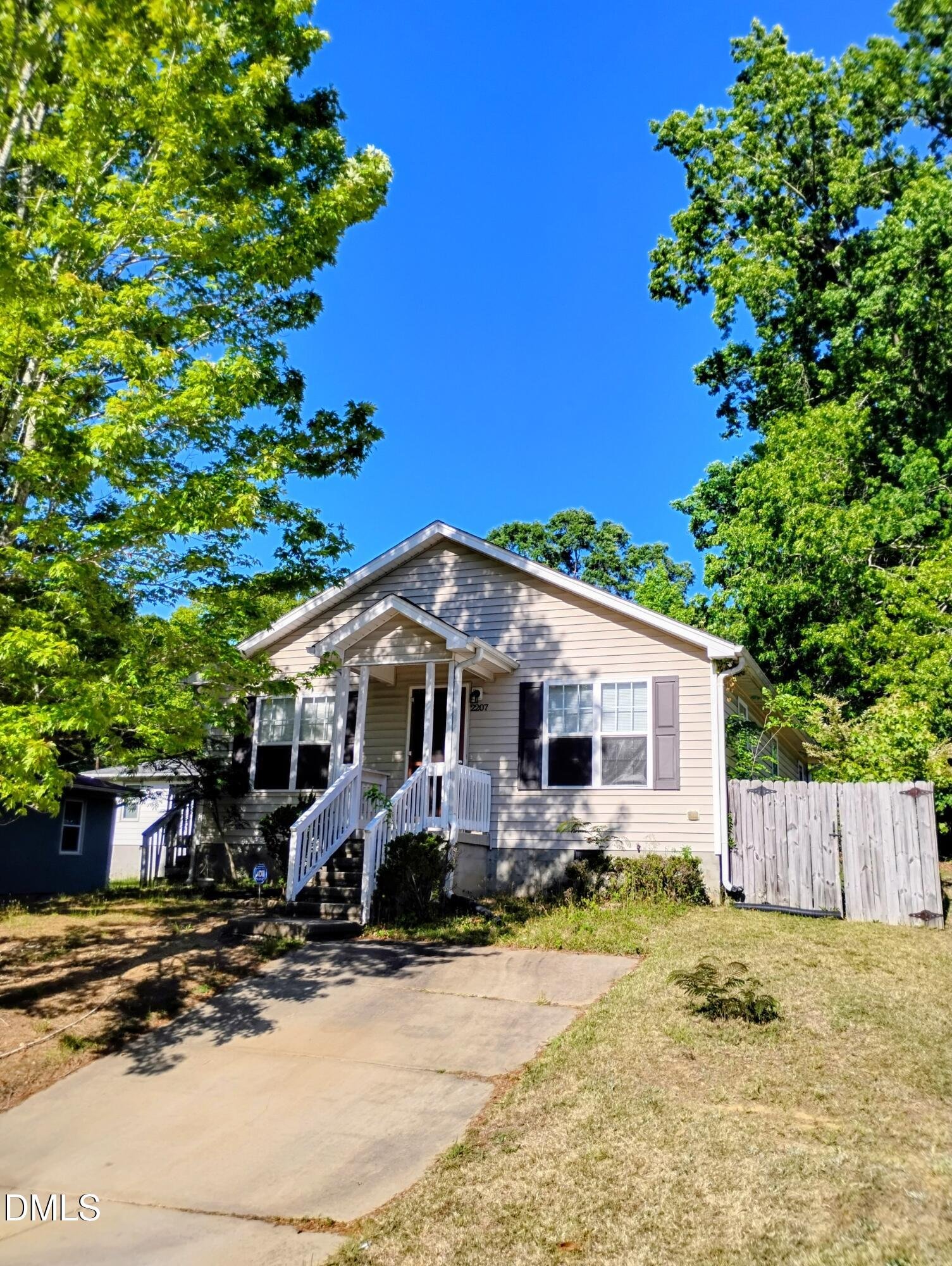 Property photo 1