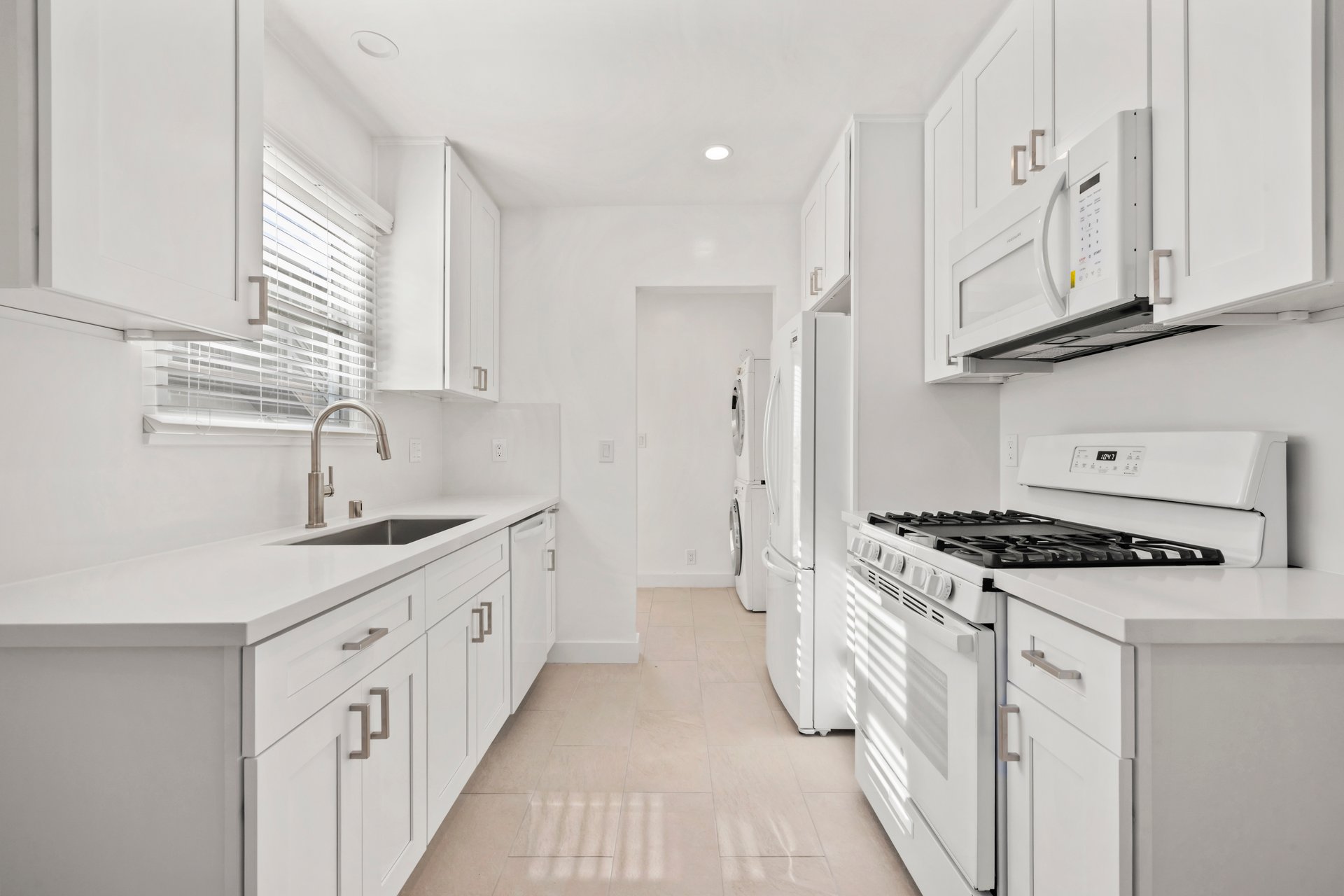 219 3rd Ave, Venice 