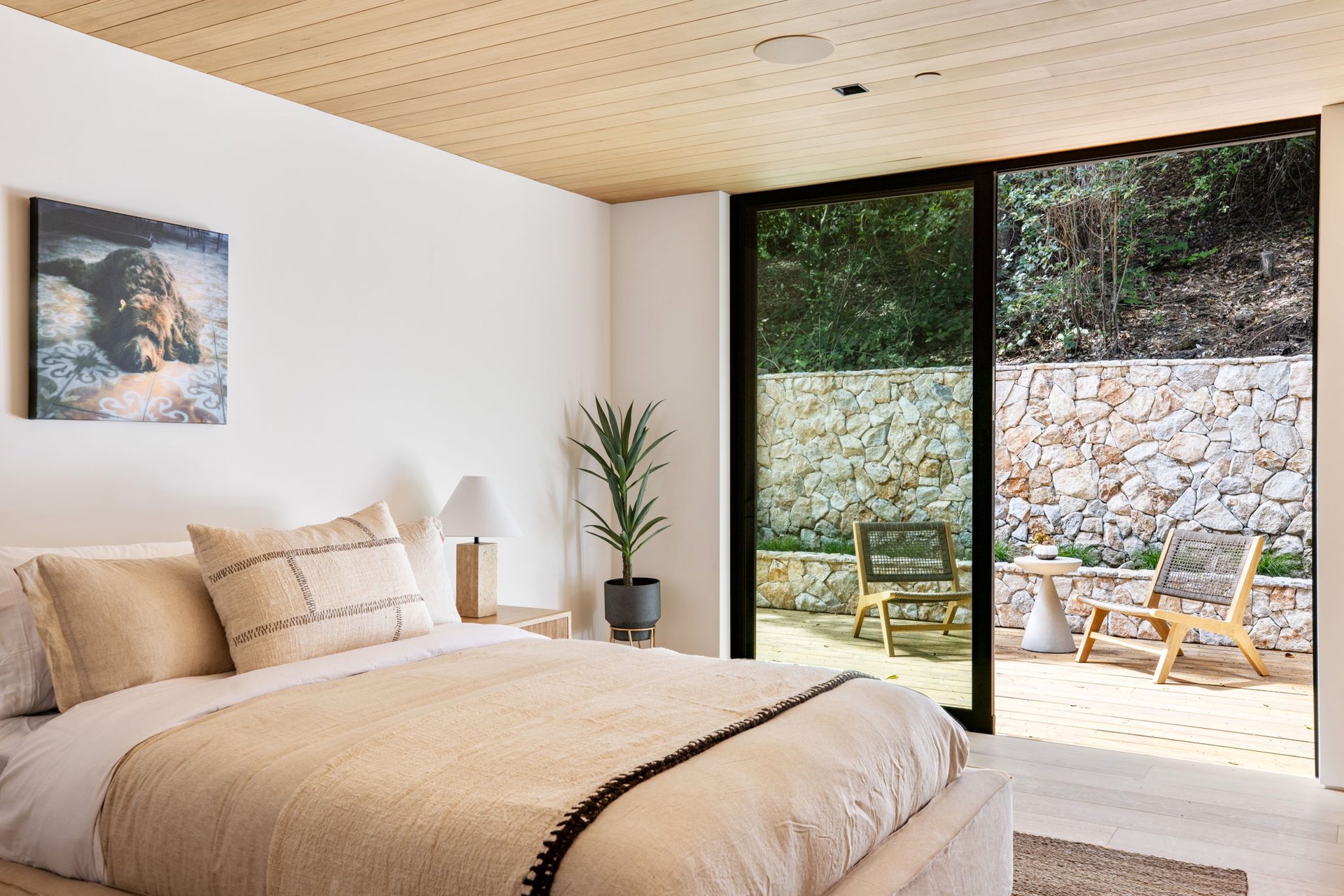 The Viewcrest Lodge in Studio City 