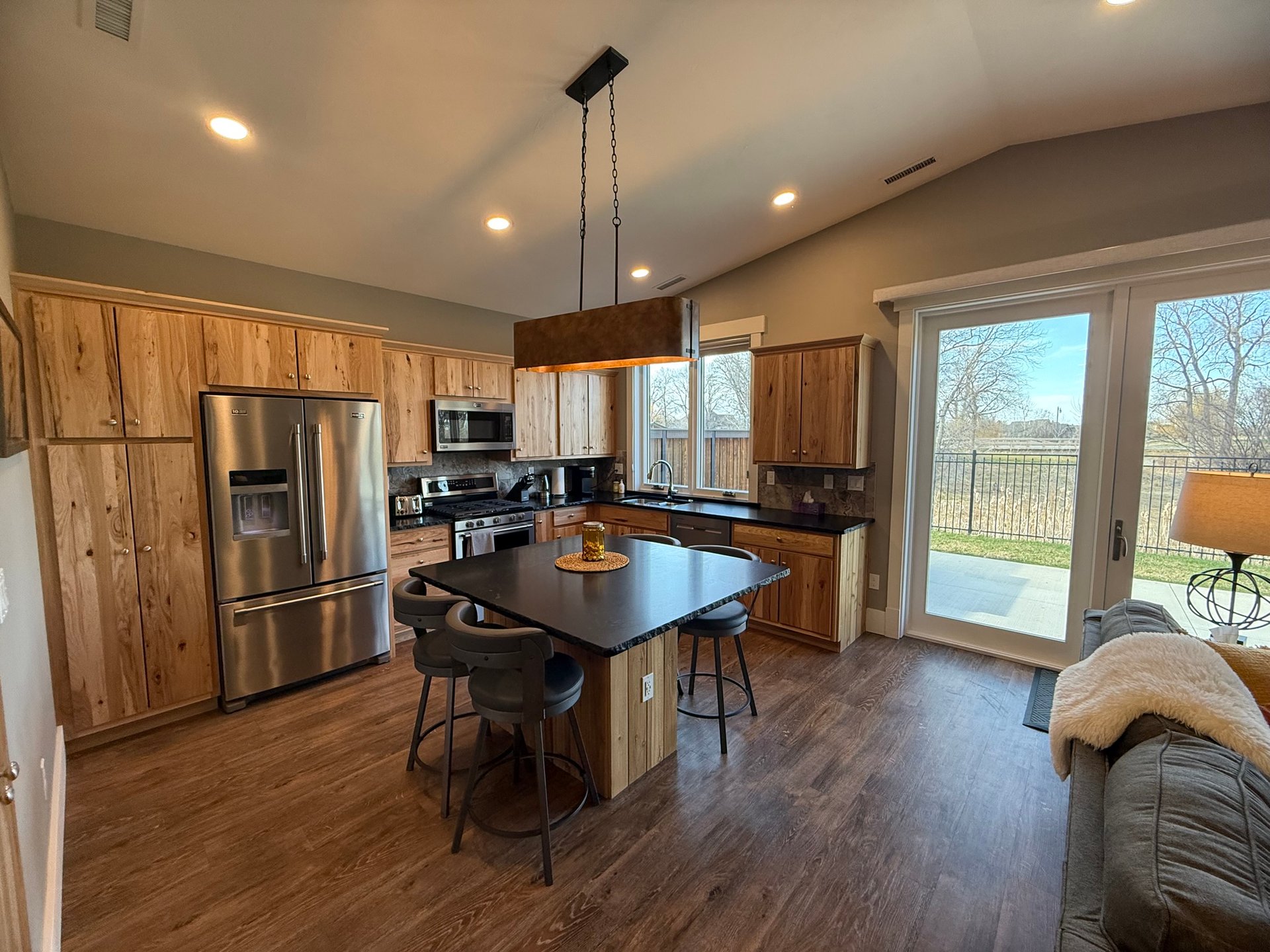 9 Creekside Ln