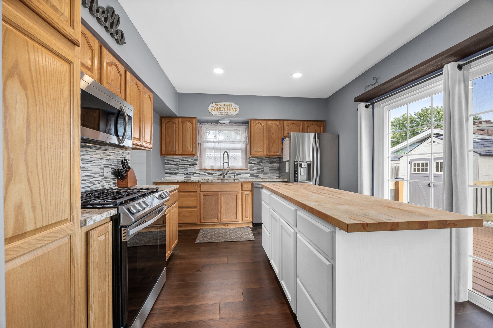 230 Plymouth Ln 