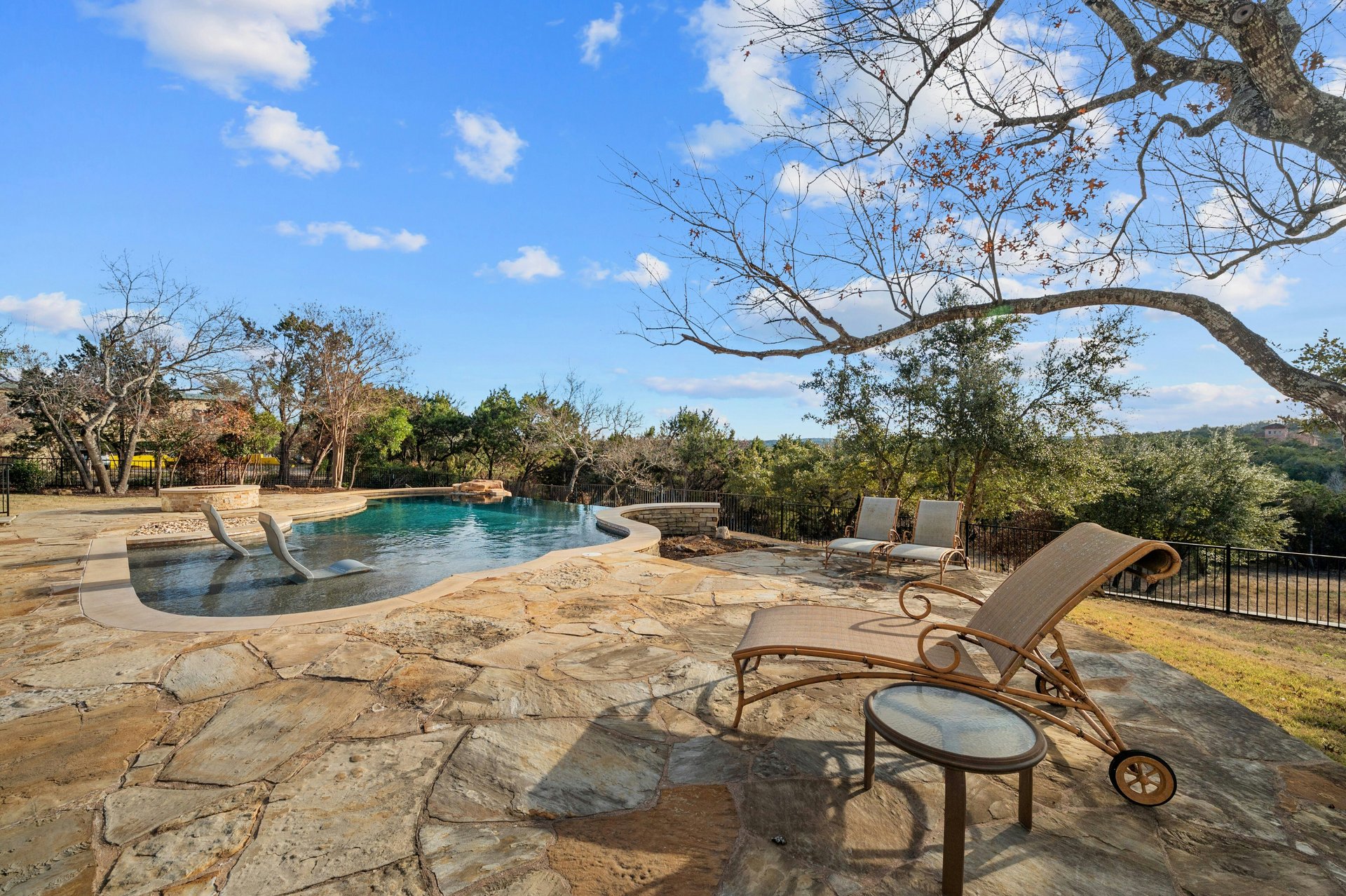 1386 Patterson Road 