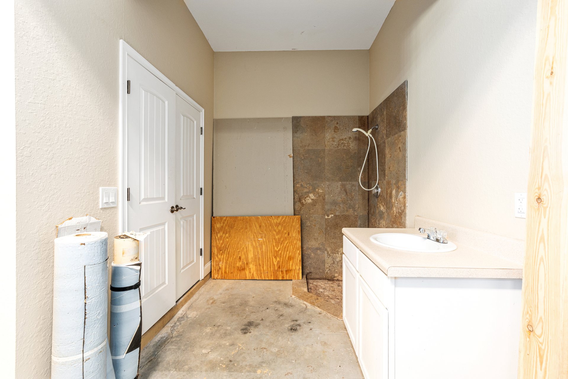 997 NW 63rd Ct