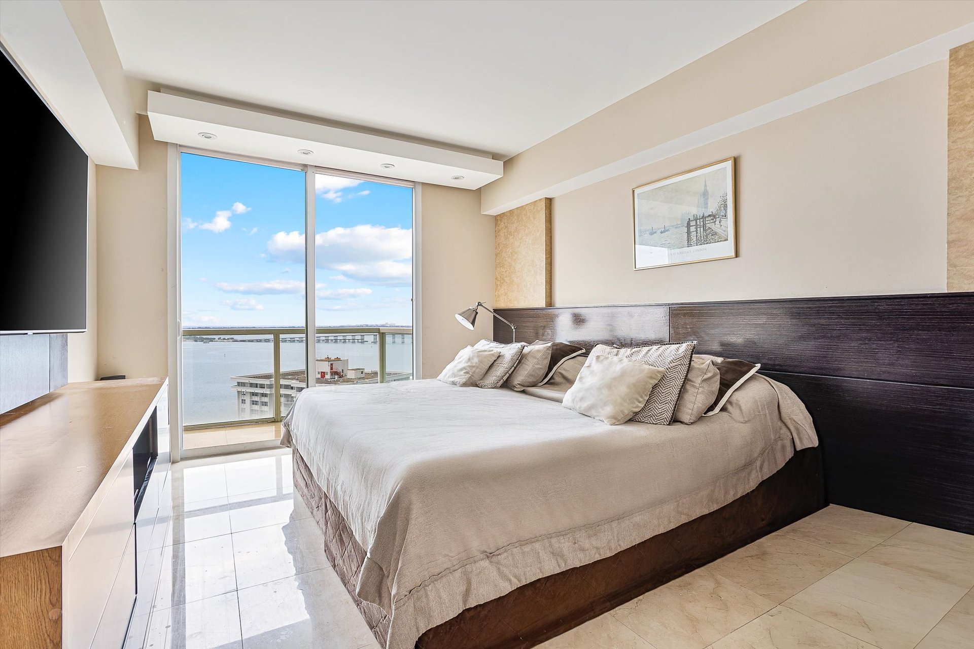 Emerald at Brickell 2105