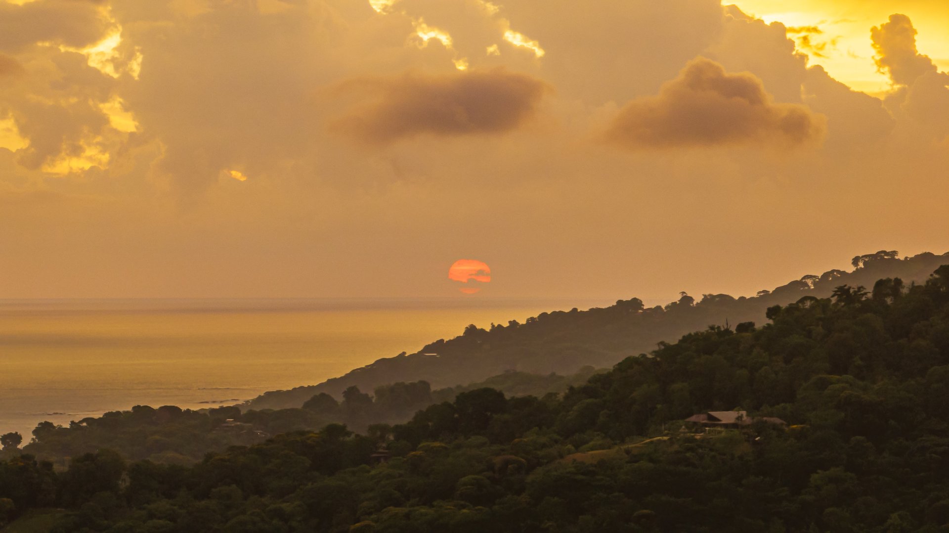 Casa Markissa – Luxury Oceanview Villa with Proven Rental Income.