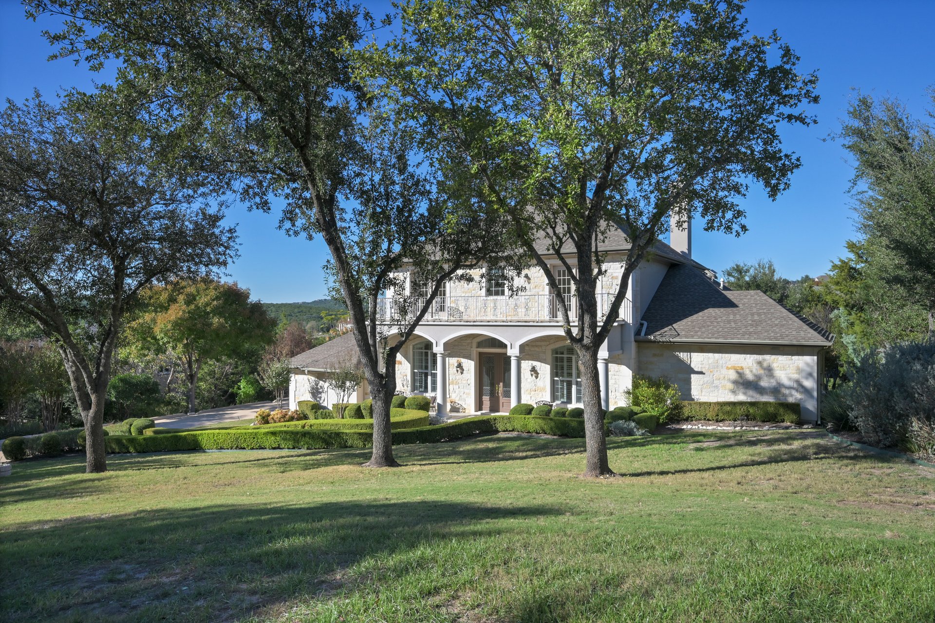 3322 Far View Drive