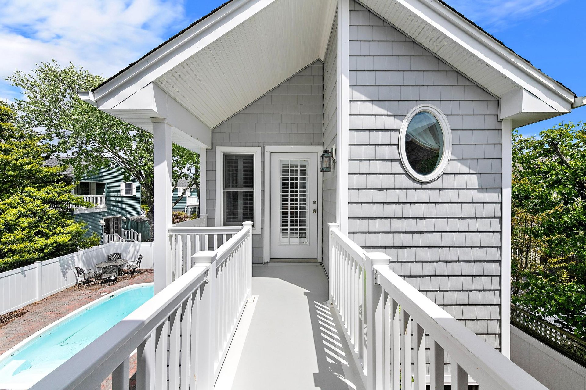 119 Dolphin Ave