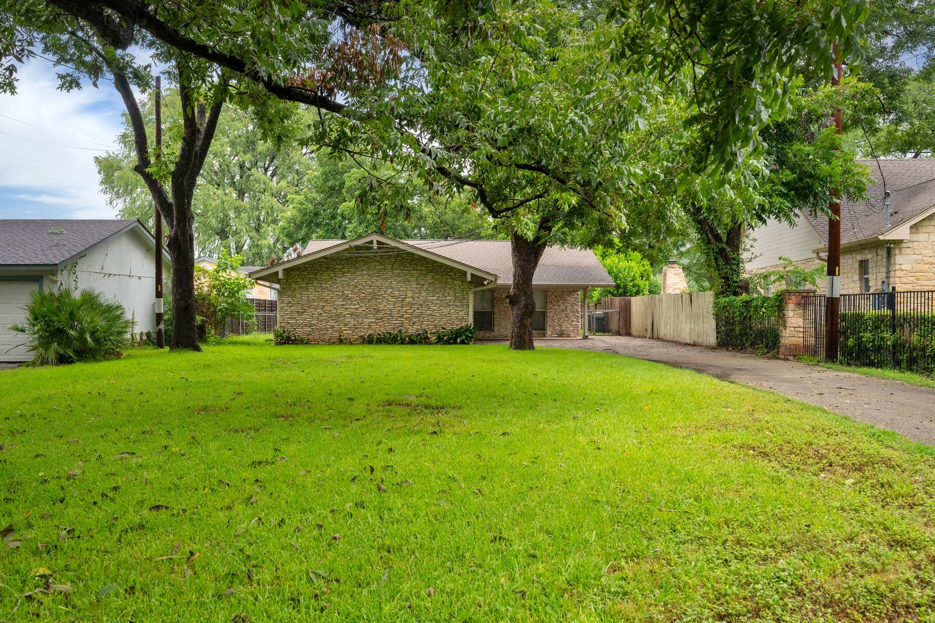 Westlake Waterfront Bungalow