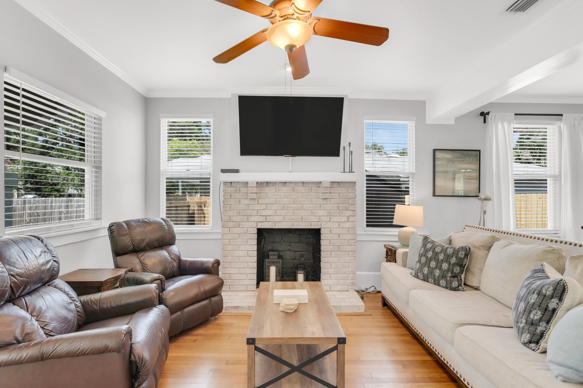 3220 W SAN PEDRO ST