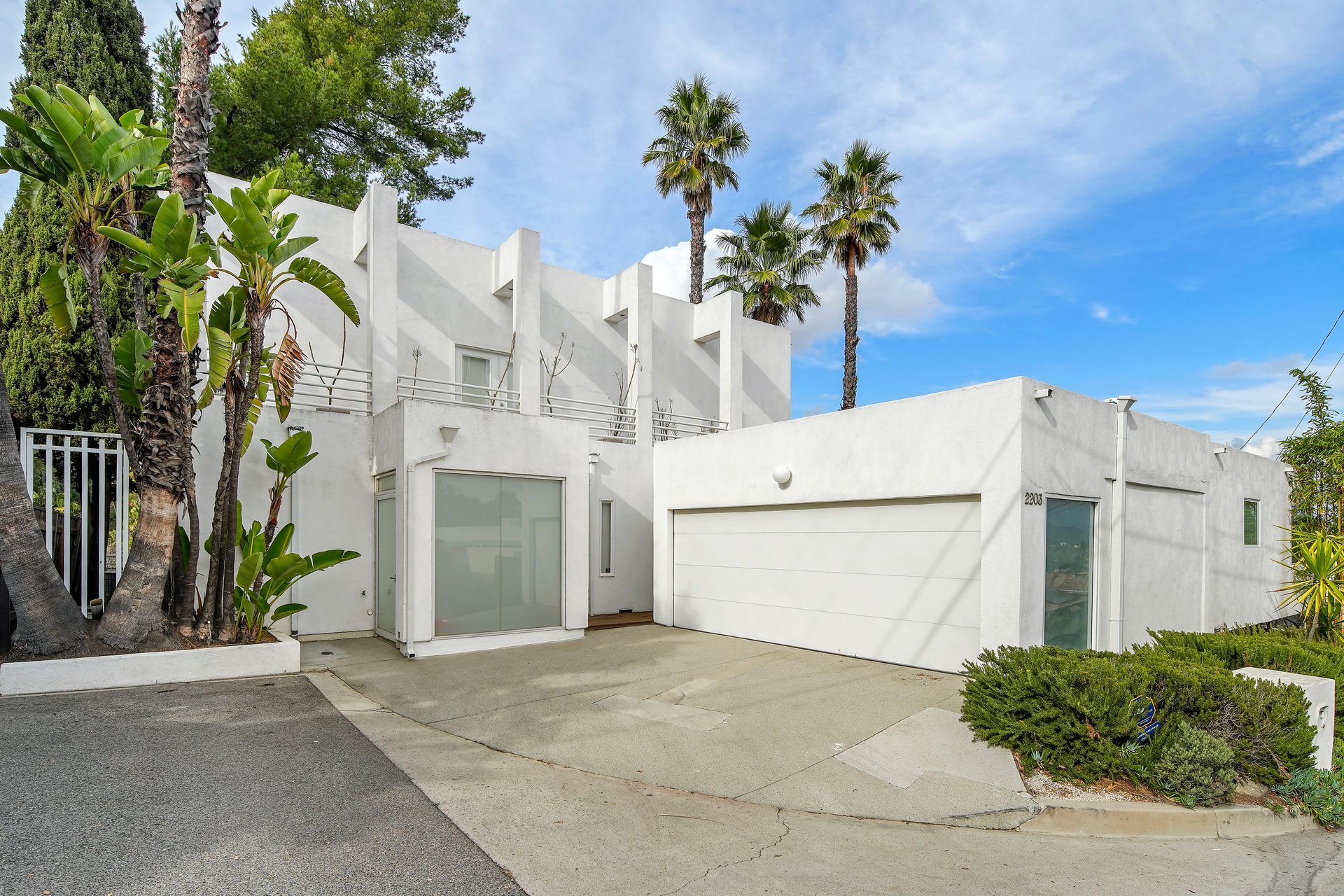 2203 Ridgemont Dr, Hollywood Hills