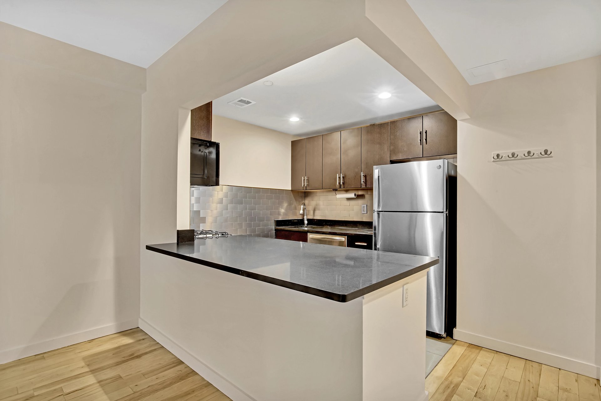 1810 3 Ave #A6D