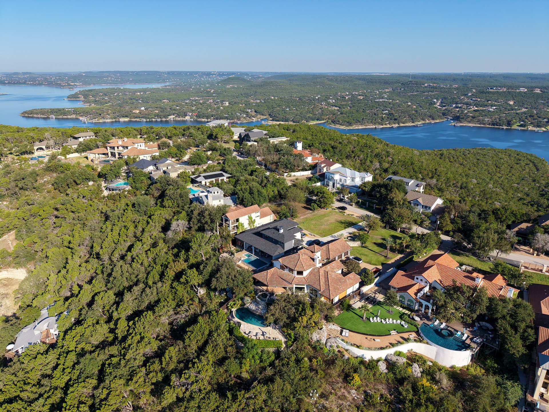 13907 Panorama Dr