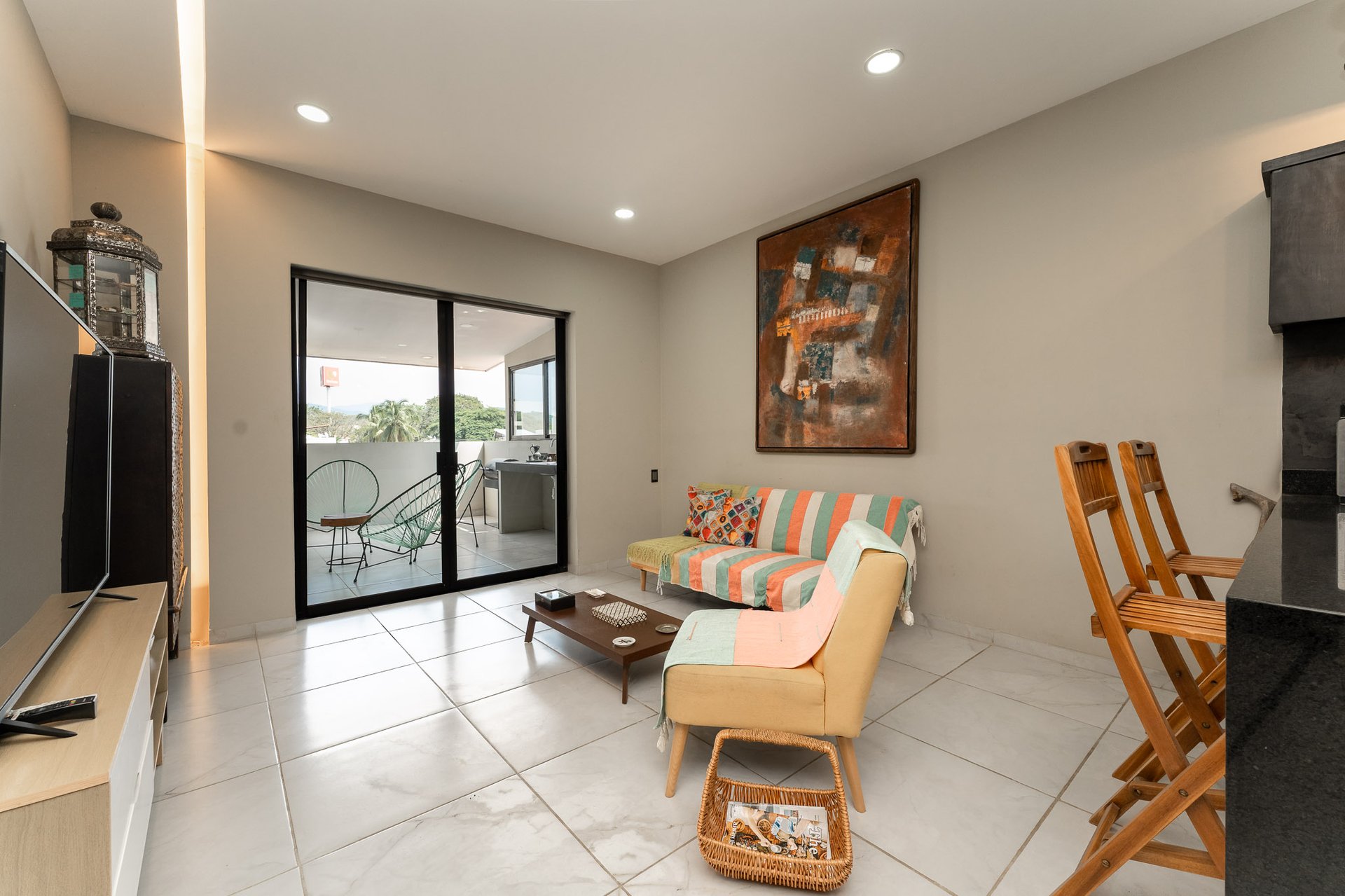 2 Bedroom, Condo, Downtown Condo