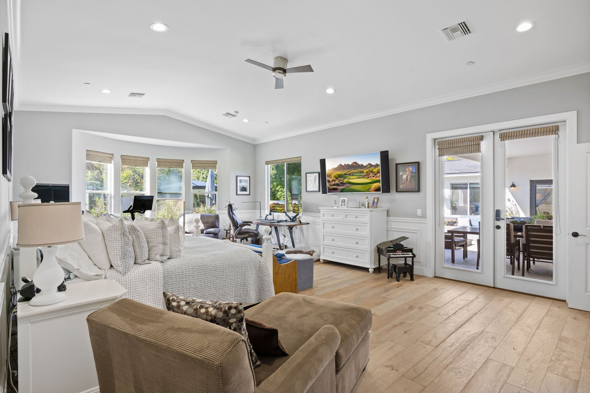 4008 N 65TH Place