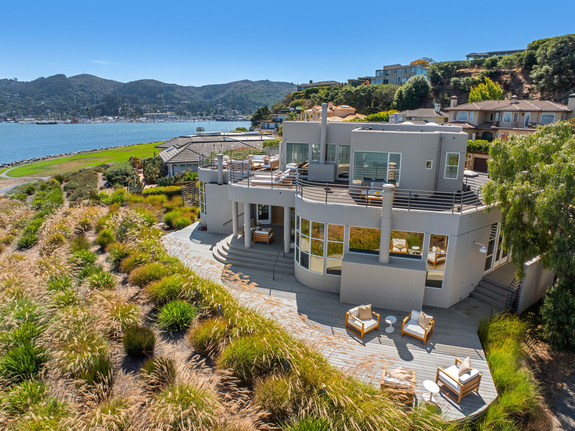 Sweeping Views Across the Bay