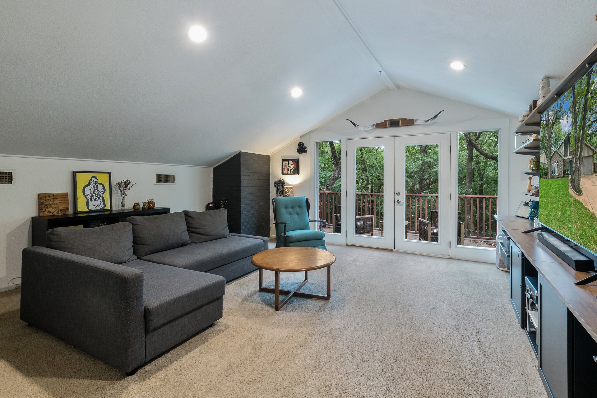 2012 S Meadow Way Circle