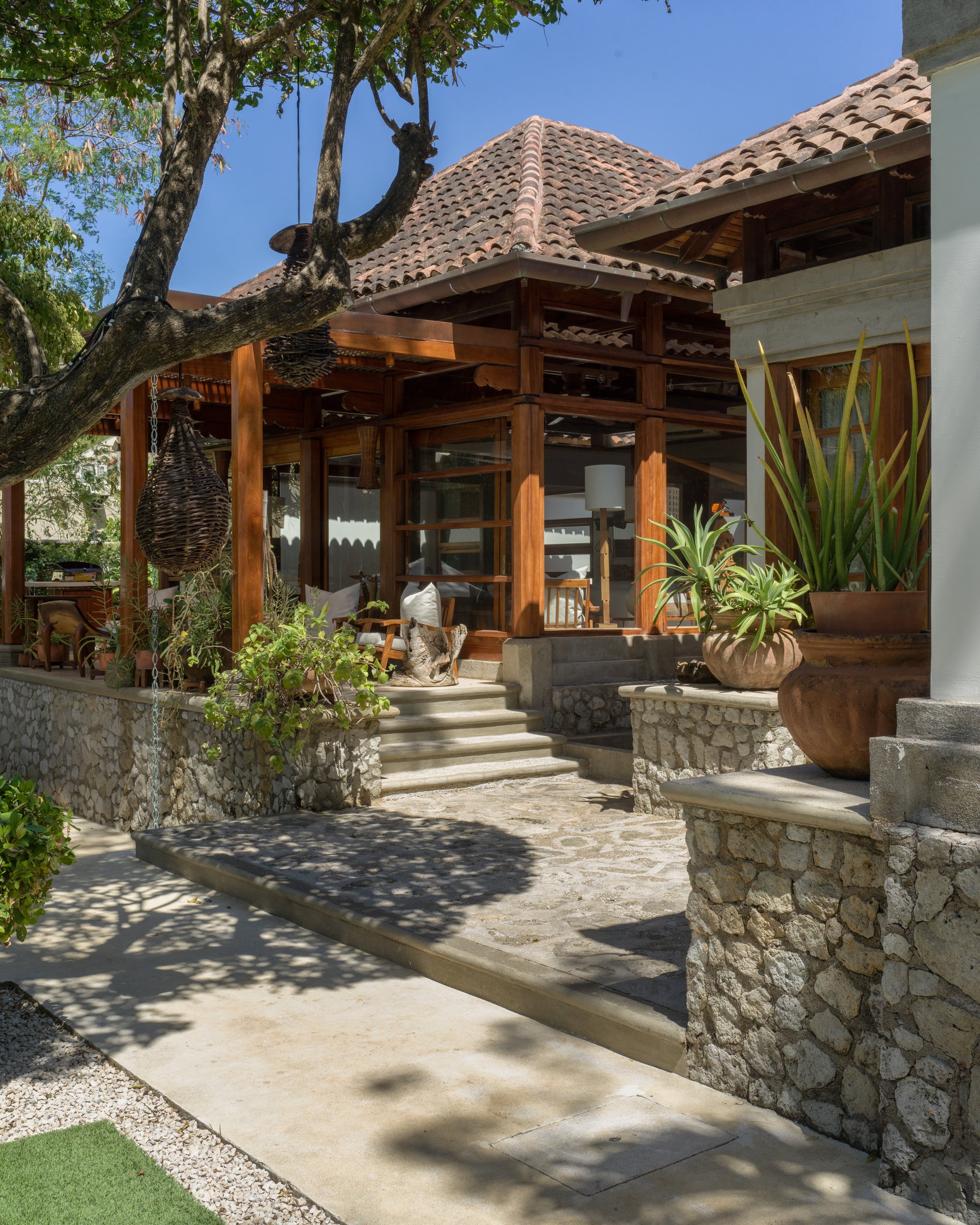 Villa Serena | Oceanfront Luxury in Playa Langosta