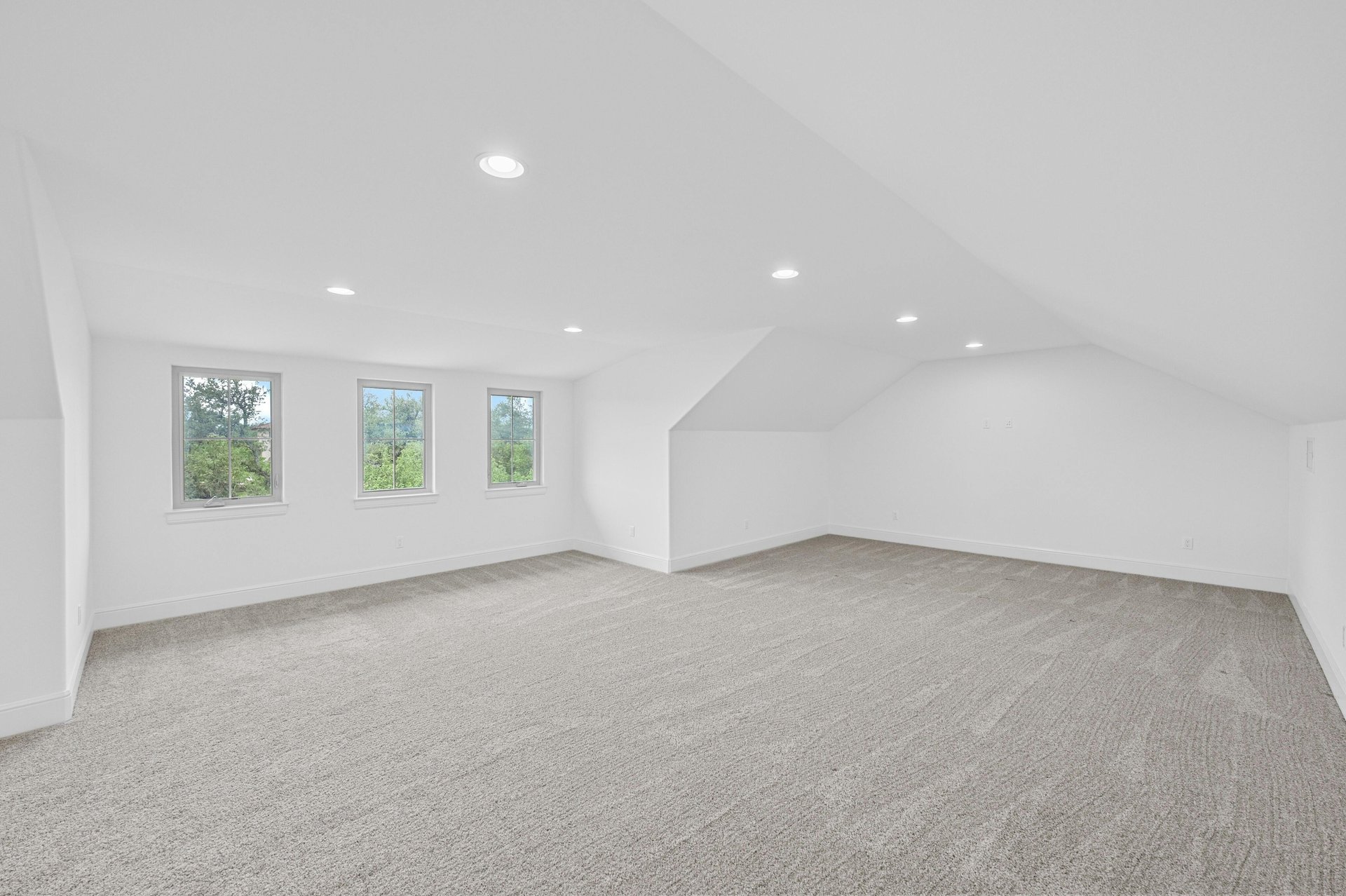8024 Carlton Ridge